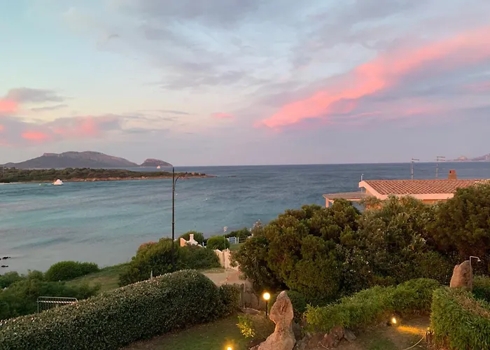 Villa Elena Fronte Mare Spiaggia Bados- Pittulongu- Golfo Aranci