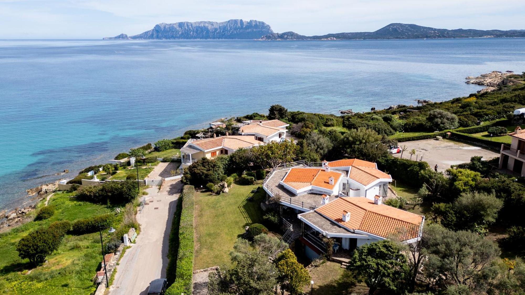 Elena Fronte Mare Bados- Pittulongu- Golfo Aranci